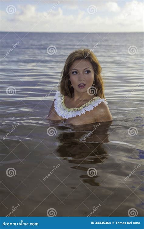 Naked Women – Naked Girls.